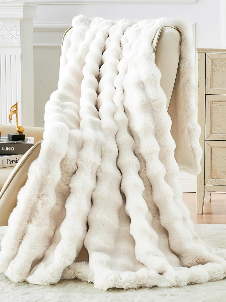 Faux Fur Throw Blanket For Couch, Fuzzy Soft Plush Thick Warm Bubble Blankets Fo